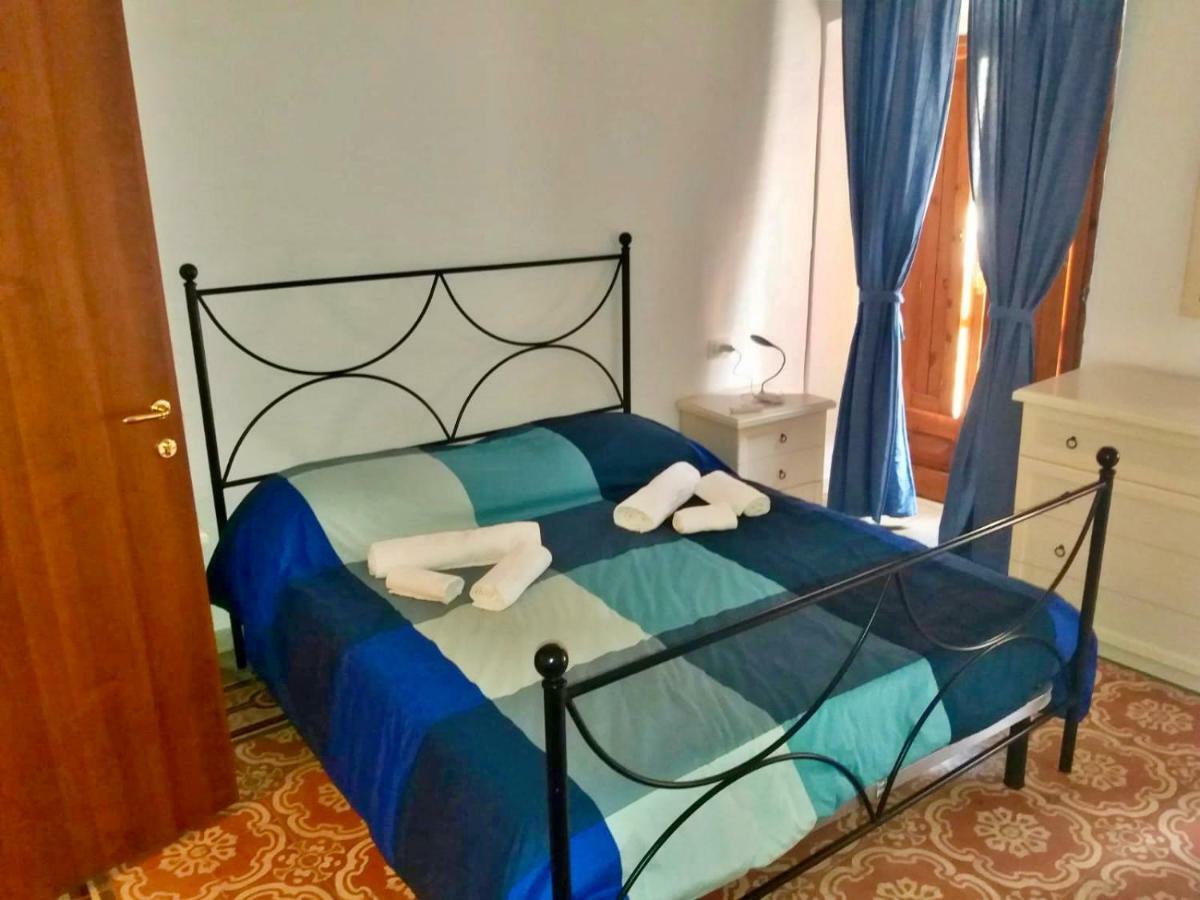 Il Terrazzino Iglesias Bed & Breakfast Exterior foto