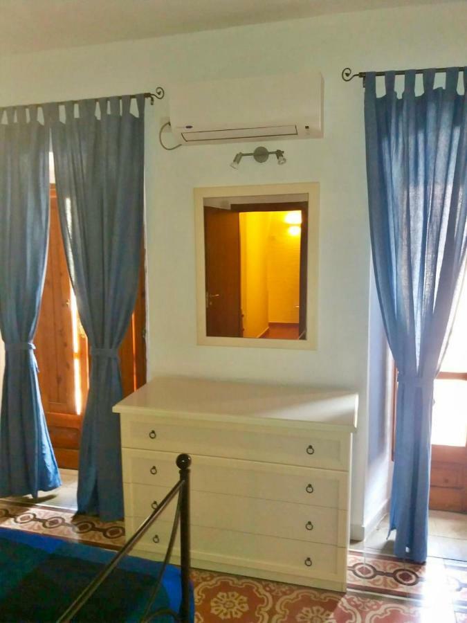Il Terrazzino Iglesias Bed & Breakfast Exterior foto